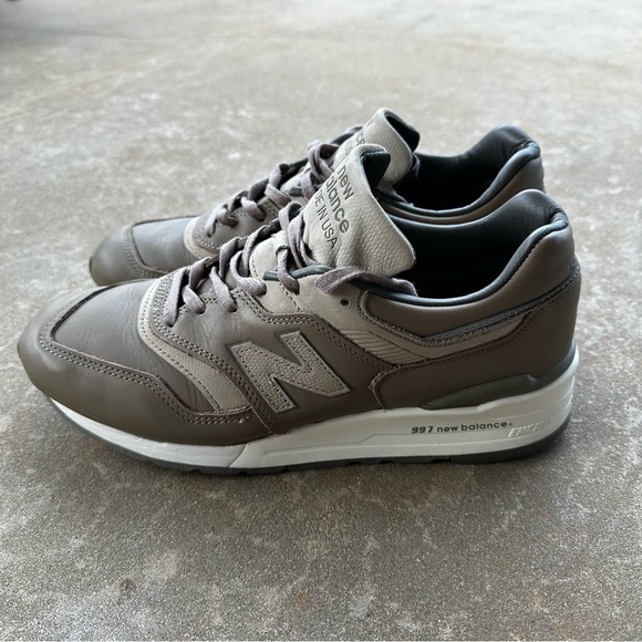 New Balance 997 Leather Sneakers Classic Retro Design Made in USA Men’s Size 9 - Picture 4 of 11